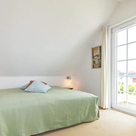 8 Person In Brenderup Fyn-by Traum Feriehus